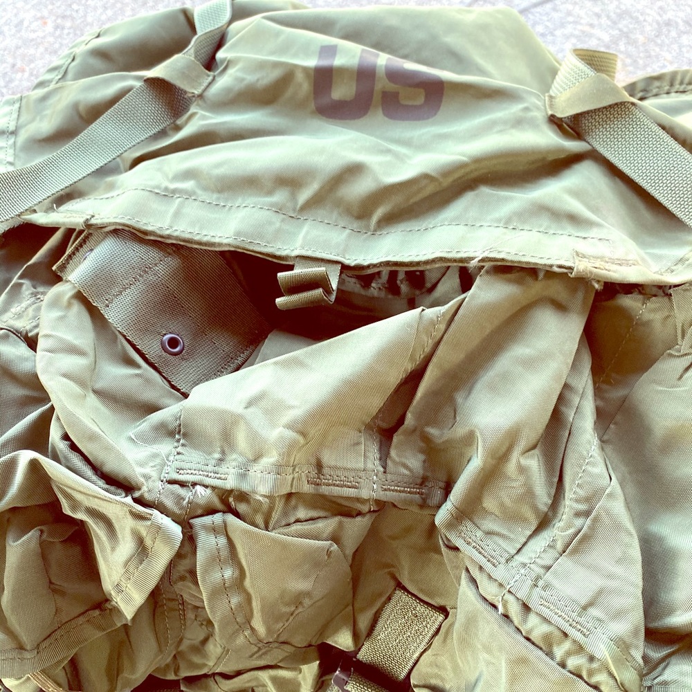 Army green field pack large